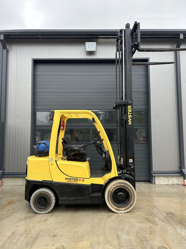 رافعة شوكية تعمل بالغاز Hyster H3.0 FT