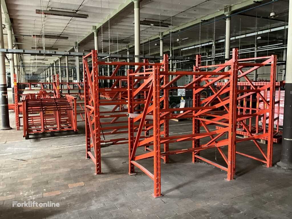 رفوف المخازن Large batch of warehouse racks (partly disassembled)